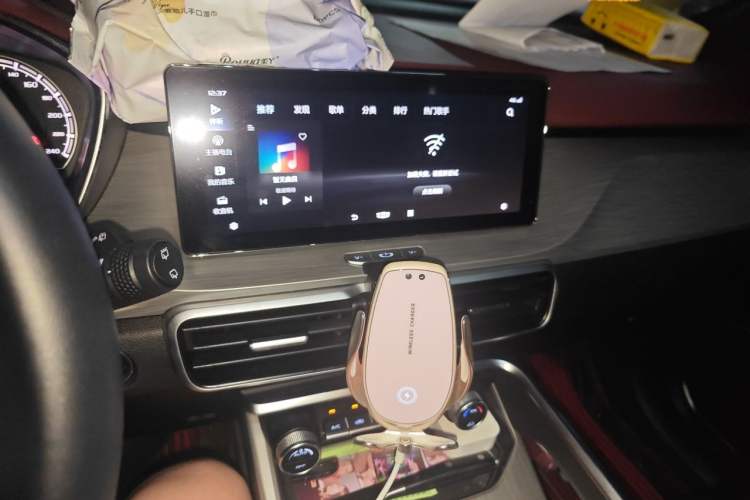 Used Geely Auto Coolray 2019 260T DCT Knight China VI Standard Audio And AC Panel
