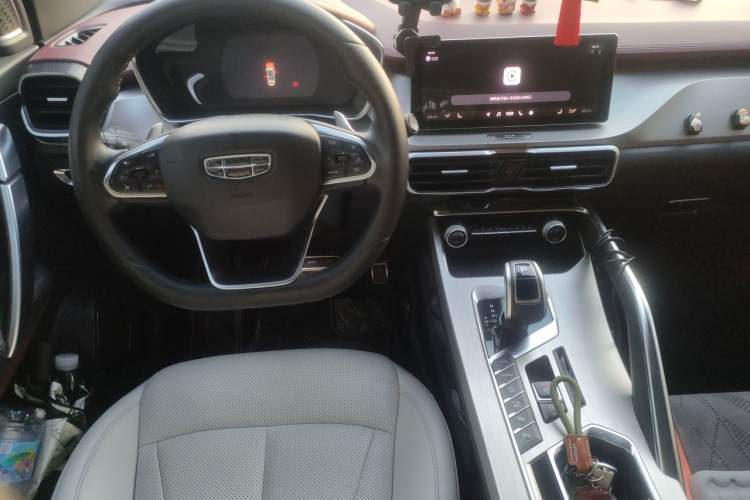 Used Geely Auto Coolray 2019 Sport Model 260T DCT Battle China V Standard Center Console
