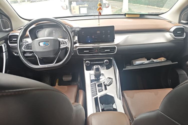 Used Geely Auto Coolray 2019 260T DCT Explorer China V Standard Center Console