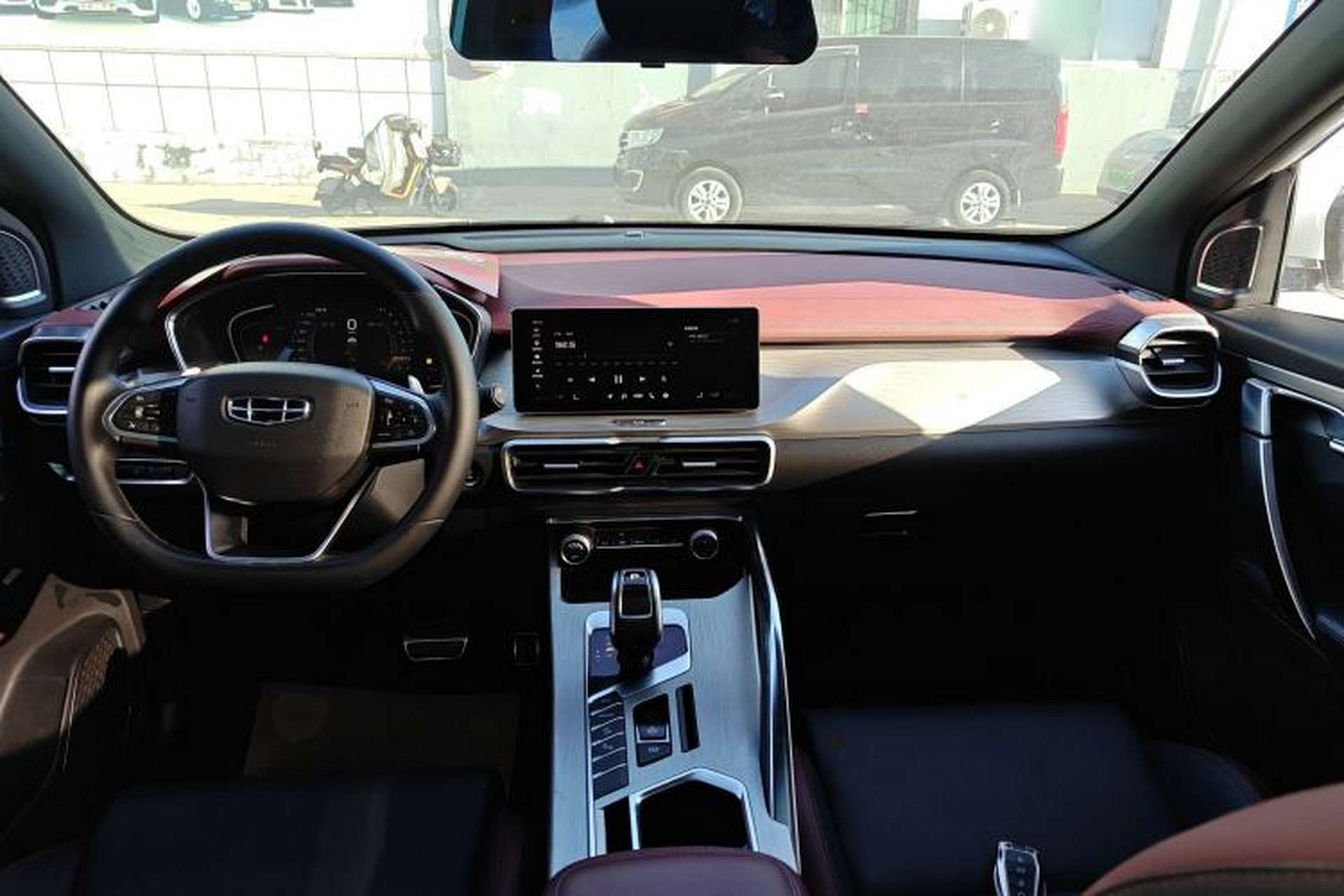Used Geely Auto Coolray 2019 Sport Model 260T DCT Patrol China V Standard Center Console