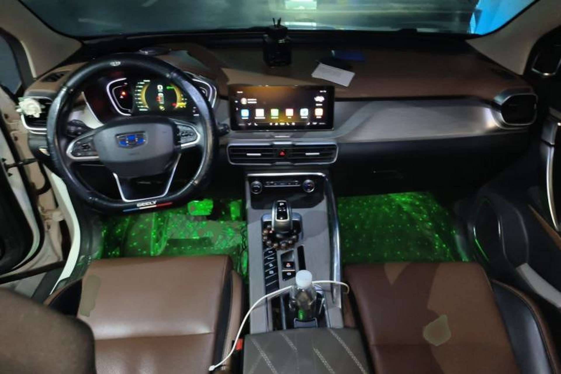 Used Geely Auto Coolray 2019 260T DCT Explorer China V Standard Center Console