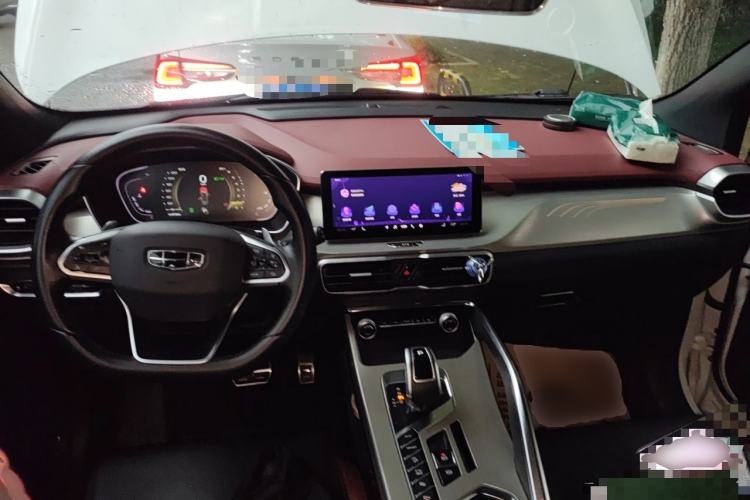 Used Geely Auto Coolray 2019 Sport Version 260T DCT Battle China VI Standard Center Console