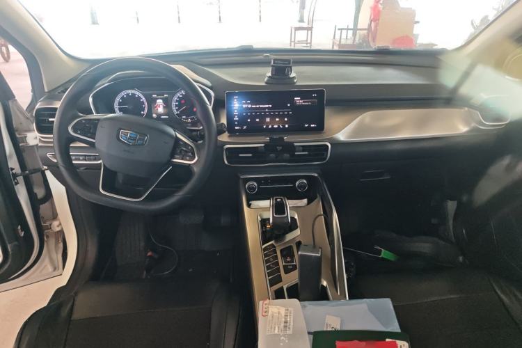 Used Geely Auto Coolray 2019 260T DCT Knight China V Standard Center Console