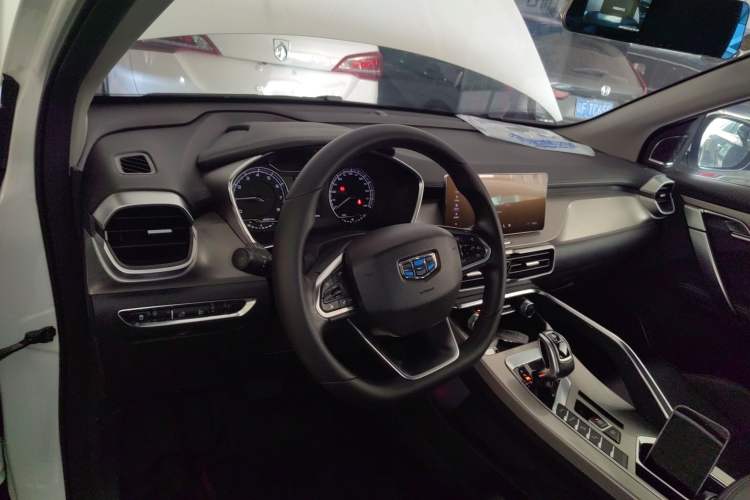 Used Geely Auto Coolray 2019 260T DCT Knight China V Standard Center Console