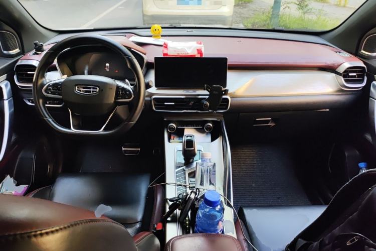 Used Geely Auto Coolray 2019 Sport Model 260T DCT Battle China V Standard Center Console