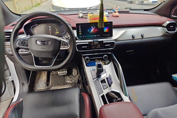 Used Geely Auto Coolray 2019 Sport Version 260T DCT Battle China VI Standard Center Console