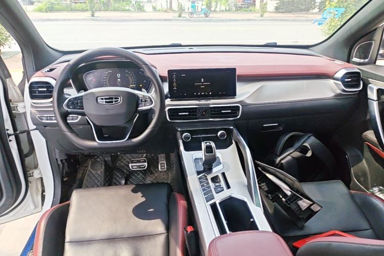 Used Geely Auto Coolray 2019 Sport Version 260T DCT Explorer China VI Standard Center Console