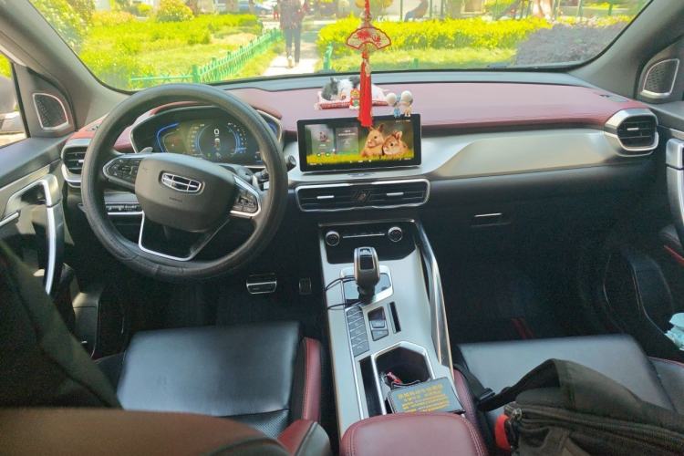 Used Geely Auto Coolray 2019 Sport Model 260T DCT Battle China V Standard Center Console
