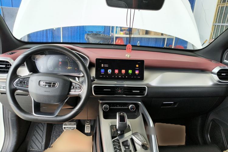 Used Geely Auto Coolray 2019 Sport Version 260T DCT Battle China VI Standard Center Console