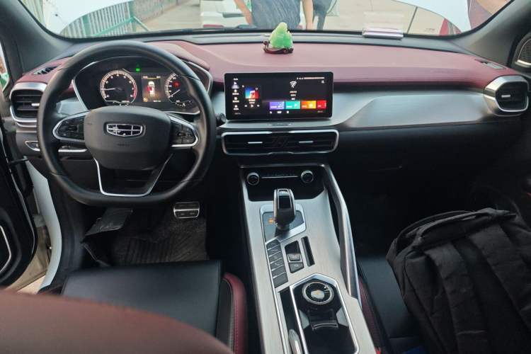 Used Geely Auto Coolray 2019 260T DCT Knight China VI Standard Center Console