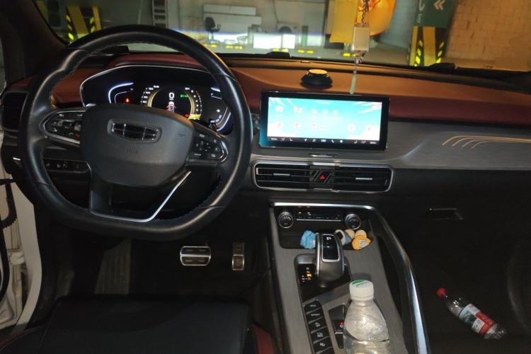 Used Geely Auto Coolray 2019 Sport Model 260T DCT Battle China V Standard Center Console