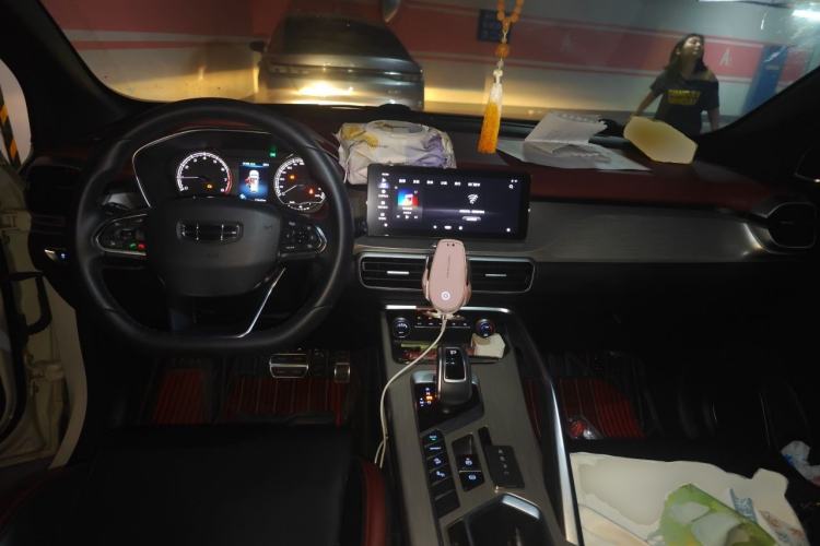 Used Geely Auto Coolray 2019 260T DCT Knight China VI Standard Center Console