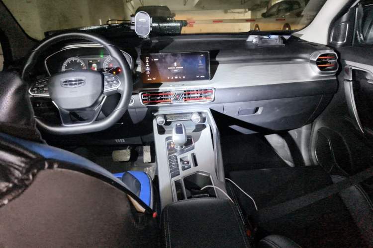 Used Geely Auto Coolray 2019 260T DCT Knight China VI Standard Center Console