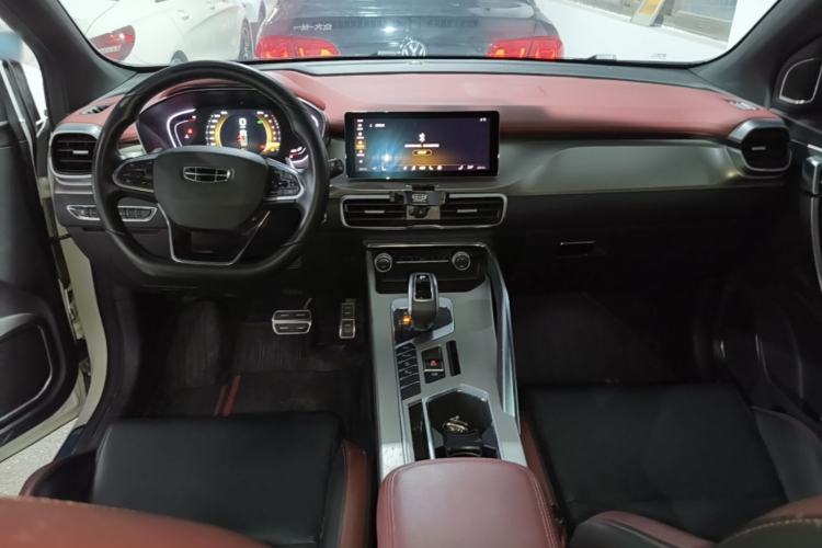 Used Geely Auto Coolray 2019 Sport Version 260T DCT Explorer China VI Standard Center Console