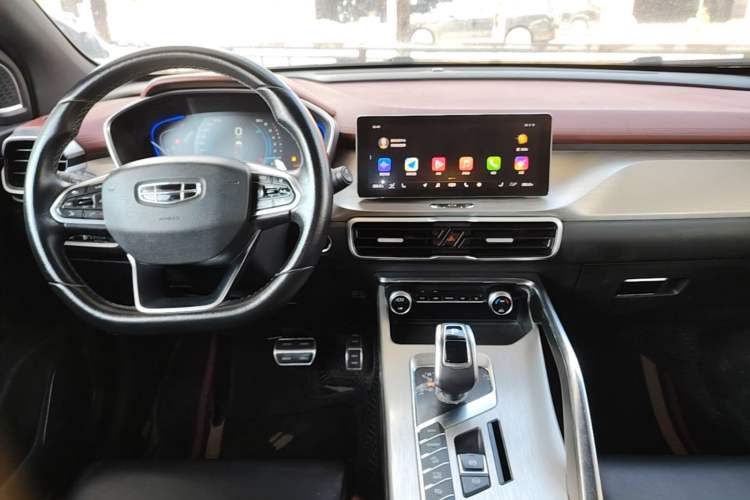 Used Geely Auto Coolray 2019 Sport Model 260T DCT Battle China V Standard Center Console