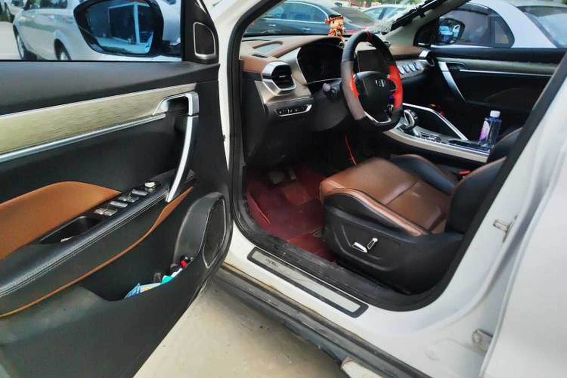 Used Geely Auto Coolray 2019 260T DCT Explorer China V Standard Driver Seat