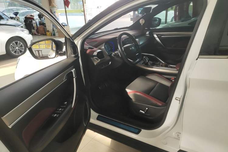 Used Geely Auto Coolray 2019 Sport Model 260T DCT Patrol China V Standard Driver Seat