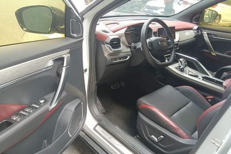 Used Geely Auto Coolray 2019 Sport Model 260T DCT Battle China V Standard Driver Seat