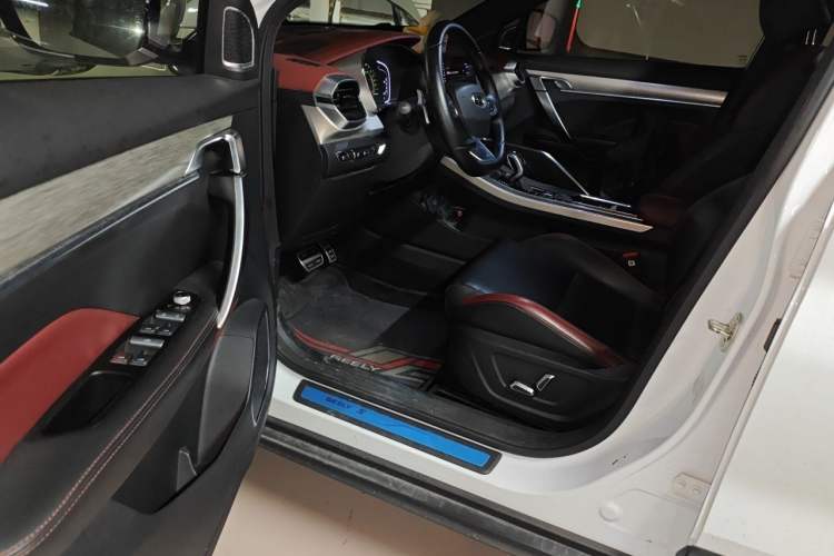 Used Geely Auto Coolray 2019 Sport Model 260T DCT Patrol China V Standard Driver Seat
