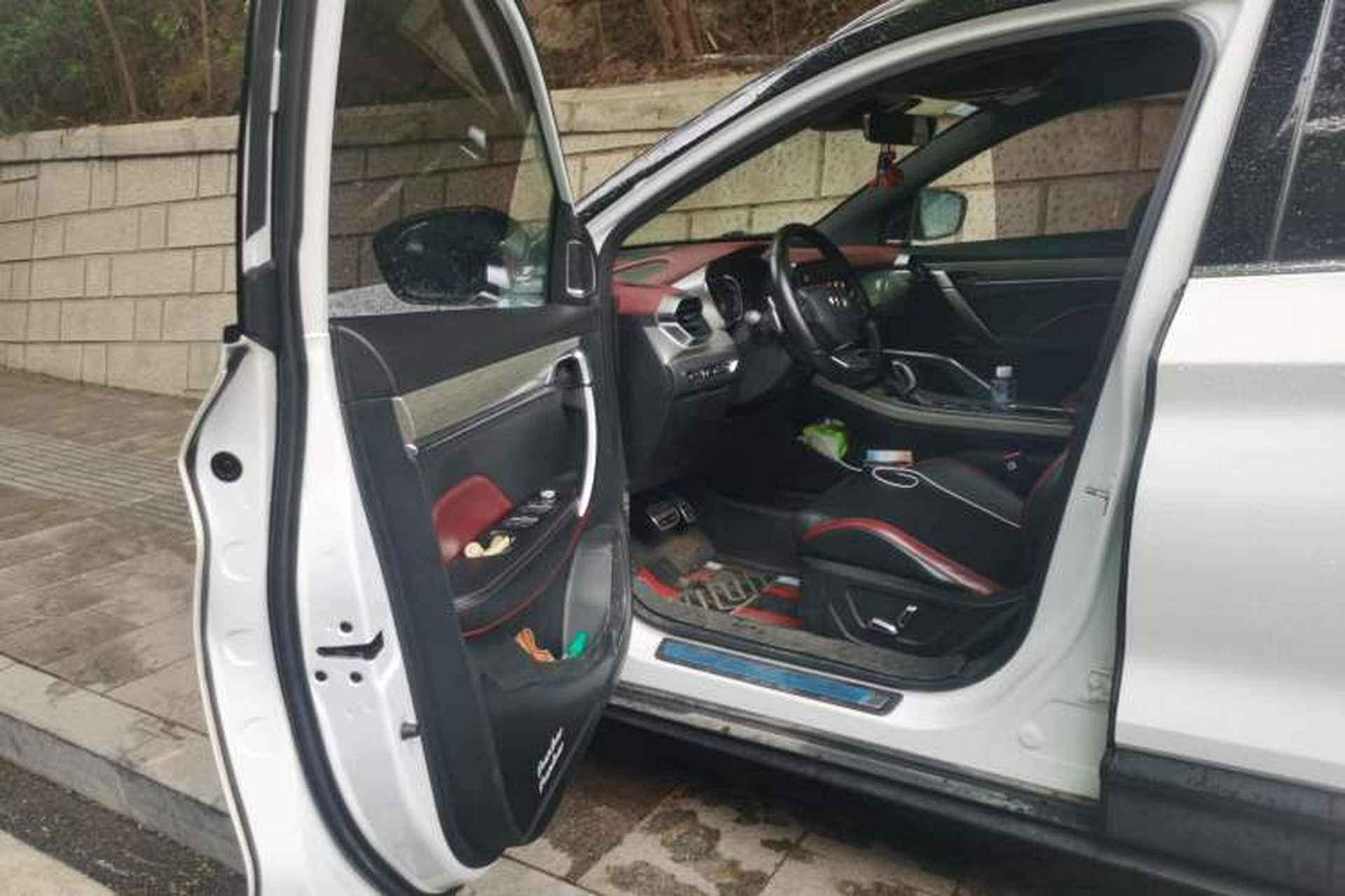 Used Geely Auto Coolray 2019 Sport Version 260T DCT Battle 48V Mild Hybrid China VI Standard Driver Seat