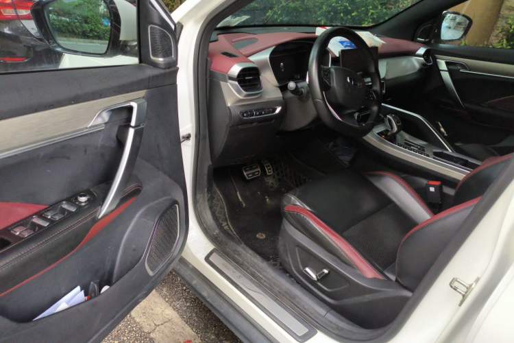 Used Geely Auto Coolray 2019 Sport Version 260T DCT Battle China VI Standard Driver Seat
