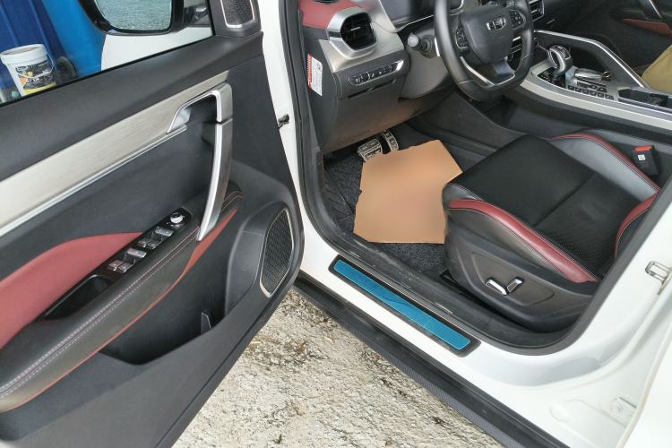Used Geely Auto Coolray 2019 Sport Version 260T DCT Battle China VI Standard Driver Seat