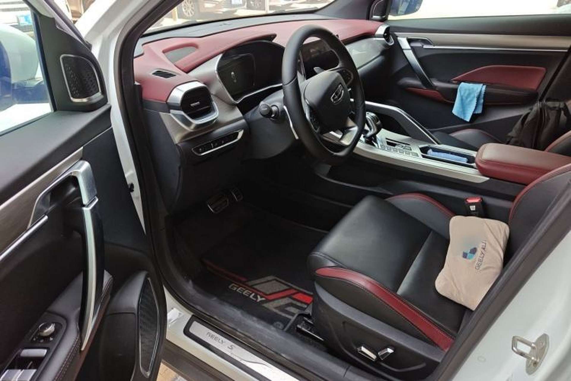 Used Geely Auto Coolray 2019 Sport Version 260T DCT Battle China VI Standard Driver Seat