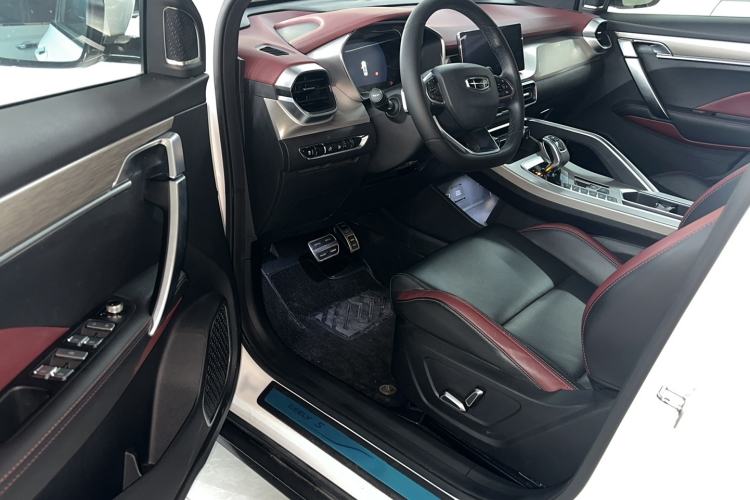 Used Geely Auto Coolray 2019 Sport Version 260T DCT Battle China VI Standard Driver Seat