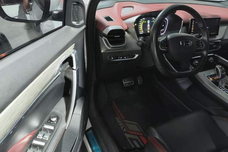 Used Geely Auto Coolray 2019 Sport Version 260T DCT Explorer China VI Standard Driver Seat