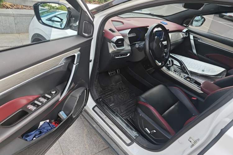 Used Geely Auto Coolray 2019 Sport Version 260T DCT Battle China VI Standard Driver Seat