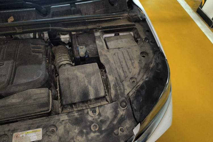 Used Geely Auto Coolray 2019 Sport Version 260T DCT Battle China VI Standard Engine Bay Left