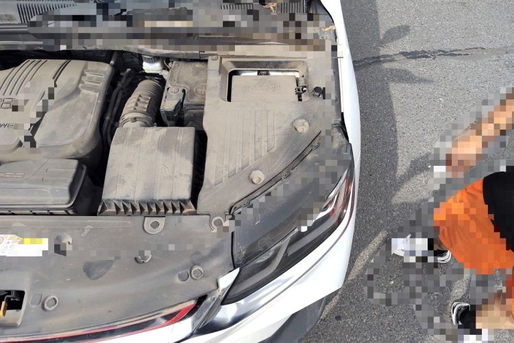 Used Geely Auto Coolray 2019 Sport Version 260T DCT Battle China VI Standard Engine Bay Left