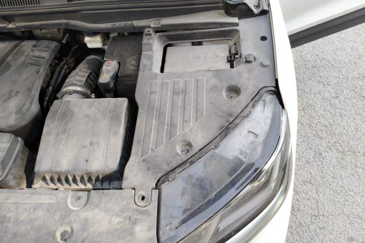 Used Geely Auto Coolray 2019 Sport Version 260T DCT Battle China VI Standard Engine Bay Left