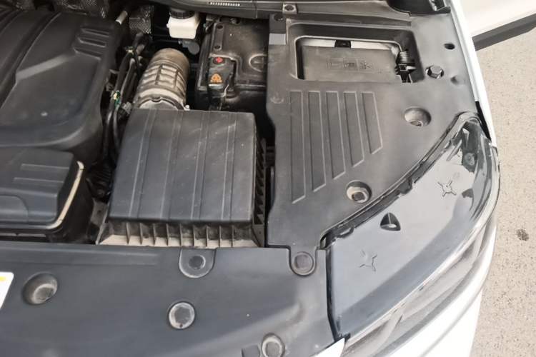 Used Geely Auto Coolray 2019 260T DCT Knight China VI Standard Engine Bay Left