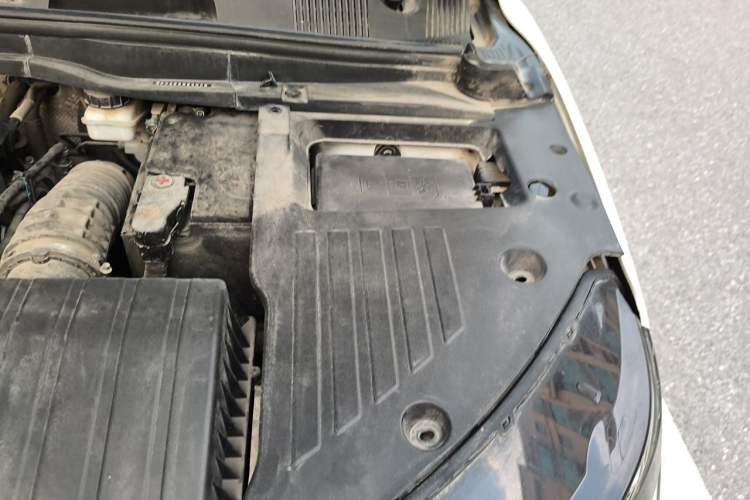 Used Geely Auto Coolray 2019 Sport Model 260T DCT Patrol China V Standard Engine Bay Left