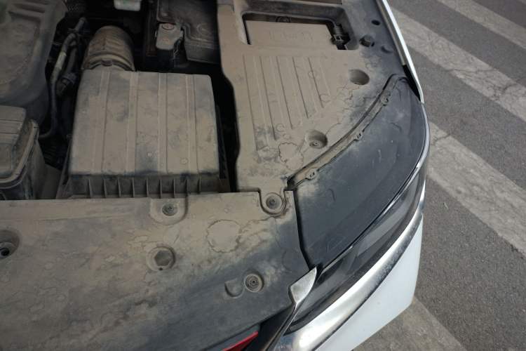 Used Geely Auto Coolray 2019 Sport Model 260T DCT Battle China V Standard Engine Bay Left