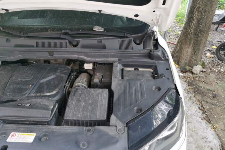 Used Geely Auto Coolray 2019 260T DCT Knight China VI Standard Engine Bay Left