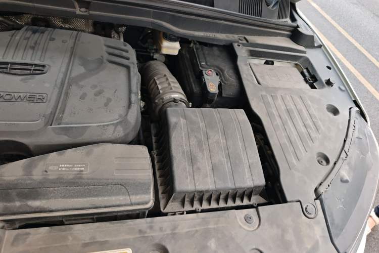 Used Geely Auto Coolray 2019 260T DCT Knight China VI Standard Engine Bay Left