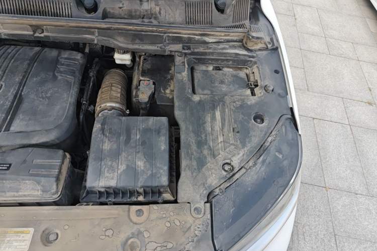 Used Geely Auto Coolray 2019 Sport Version 260T DCT Battle China VI Standard Engine Bay Left