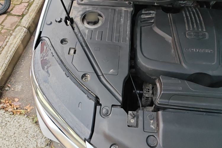 Used Geely Auto Coolray 2019 Sport Model 260T DCT Battle China V Standard Engine Bay Right