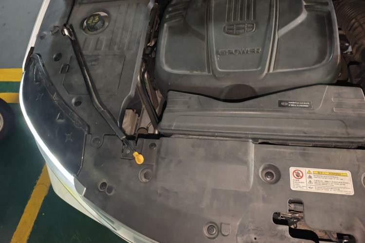 Used Geely Auto Coolray 2019 260T DCT Knight China V Standard Engine Bay Right