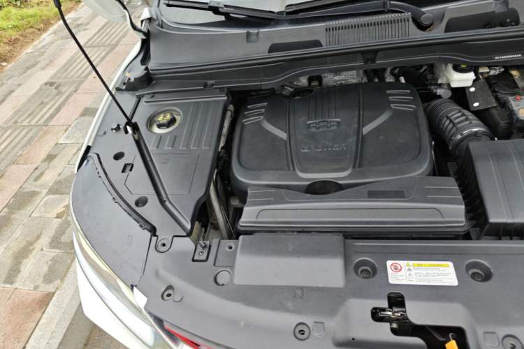 Used Geely Auto Coolray 2019 Sport Version 260T DCT Explorer China VI Standard Engine Bay Right