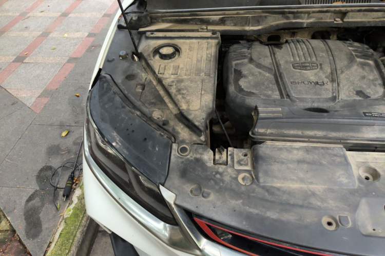 Used Geely Auto Coolray 2019 Sport Version 260T DCT Battle China VI Standard Engine Bay Right