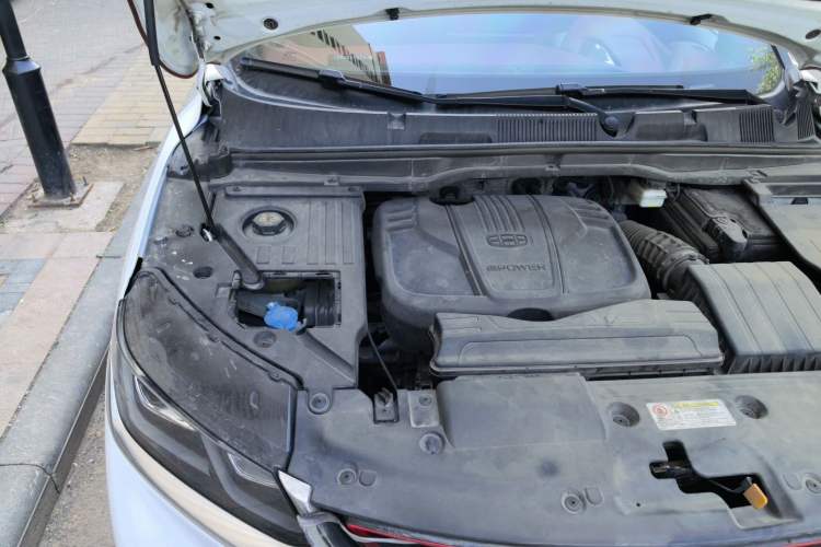 Used Geely Auto Coolray 2019 Sport Version 260T DCT Explorer China VI Standard Engine Bay Right