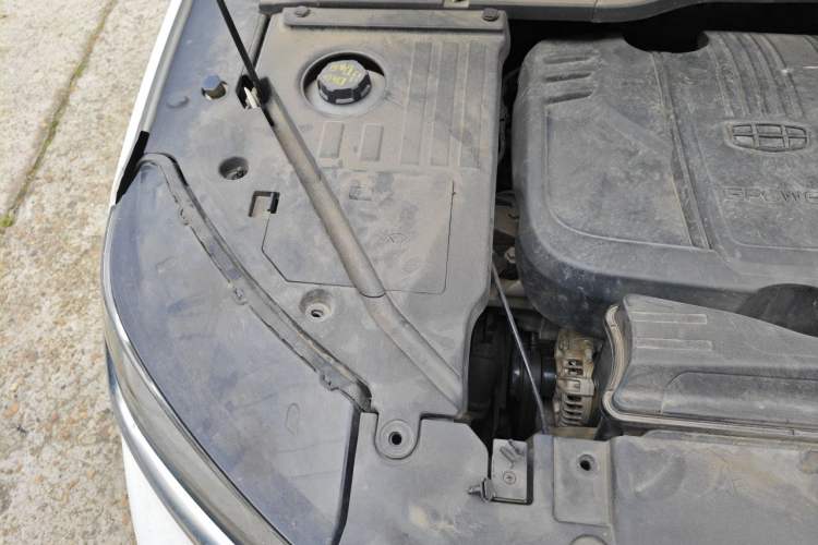 Used Geely Auto Coolray 2019 260T DCT Knight China VI Standard Engine Bay Right