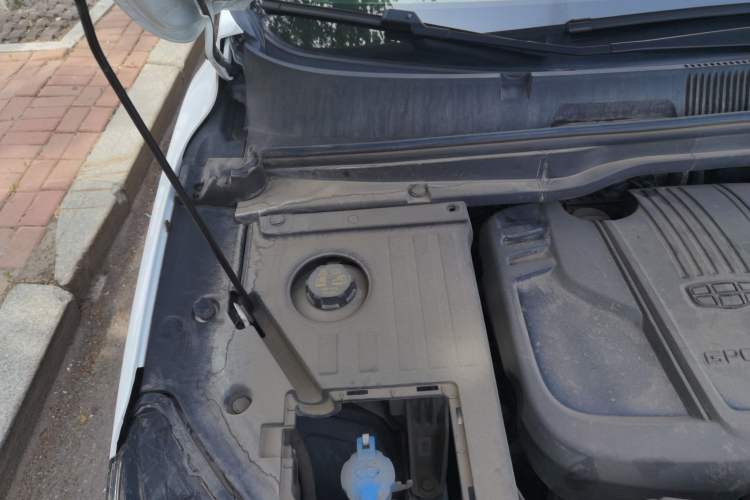 Used Geely Auto Coolray 2019 260T DCT Knight China VI Standard Engine Bay Right
