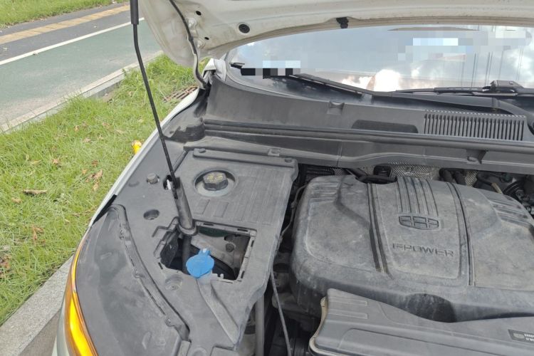 Used Geely Auto Coolray 2019 Sport Model 260T DCT Patrol China V Standard Engine Bay Right