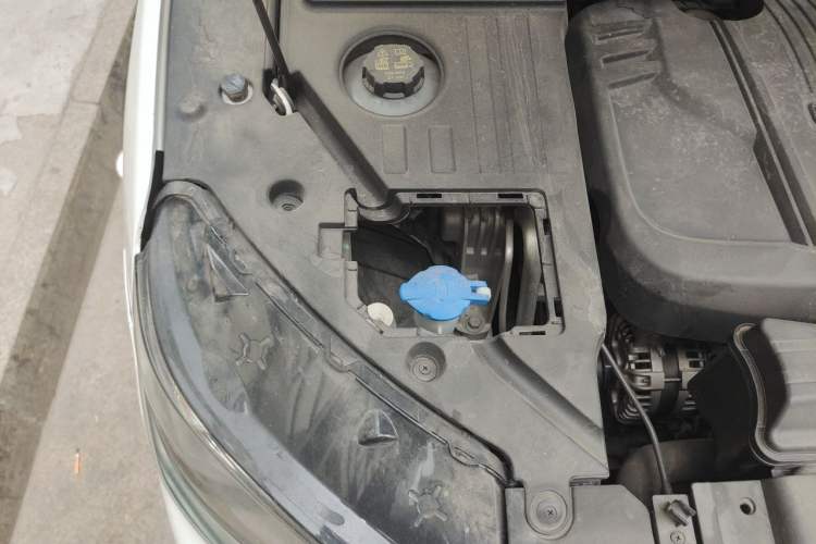 Used Geely Auto Coolray 2019 260T DCT Knight China VI Standard Engine Bay Right