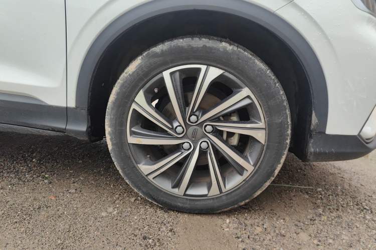 Used Geely Auto Coolray 2019 260T DCT Knight China VI Standard Exterior 1