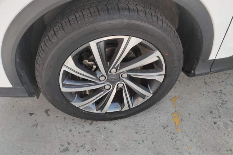 Used Geely Auto Coolray 2019 260T DCT Explorer China V Standard Exterior 1